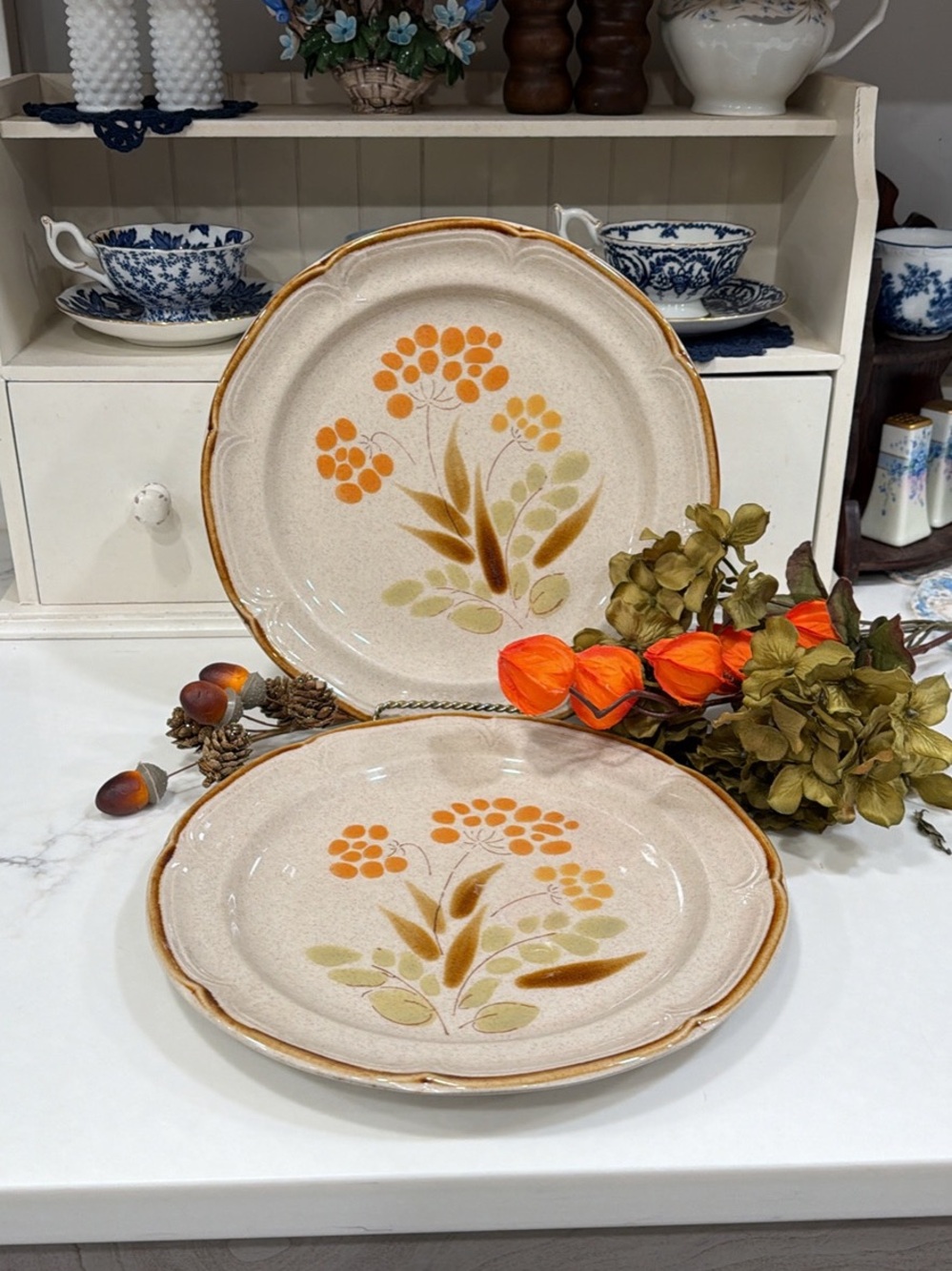 Vintage Somerset Floral Stoneware Dinner Plates - Orange & Green - Unbranded
